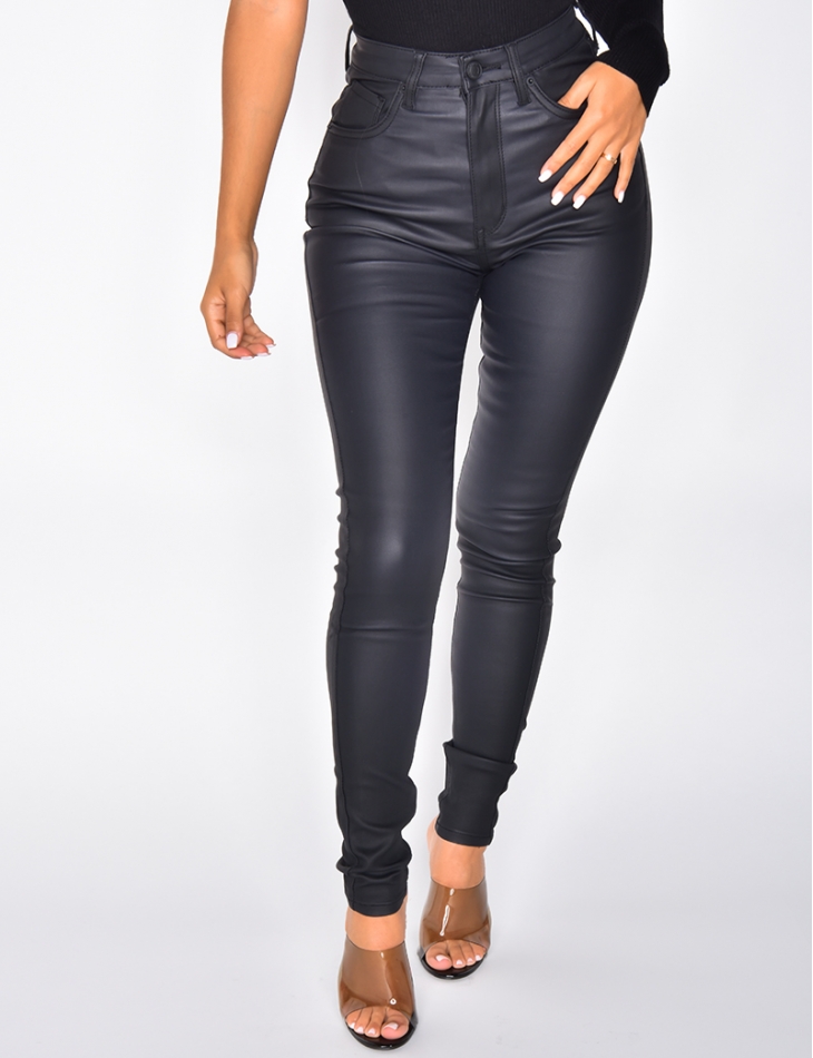 Hose mit hoher Taille in matter Lederoptik