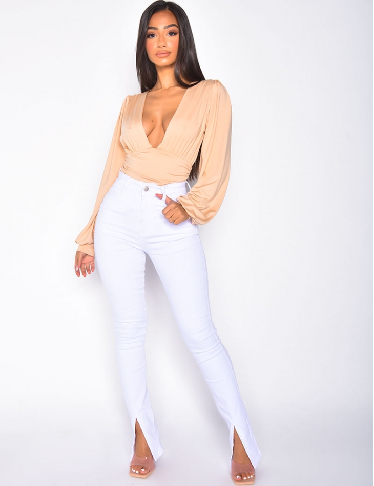 Jeans avec fente aux chevilles Jeans avec fente aux chevilles