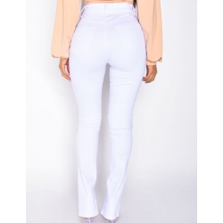 Jeans avec fente aux chevilles Jeans avec fente aux chevilles
