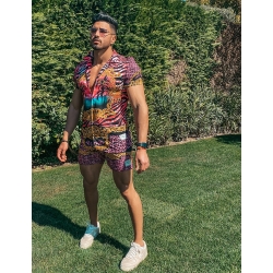 Ensemble chemise et short de bain à motifs baroque Ensemble chemise et short de bain à motifs baroque