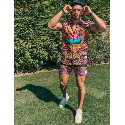 Ensemble chemise et short de bain à motifs baroque Ensemble chemise et short de bain à motifs baroque