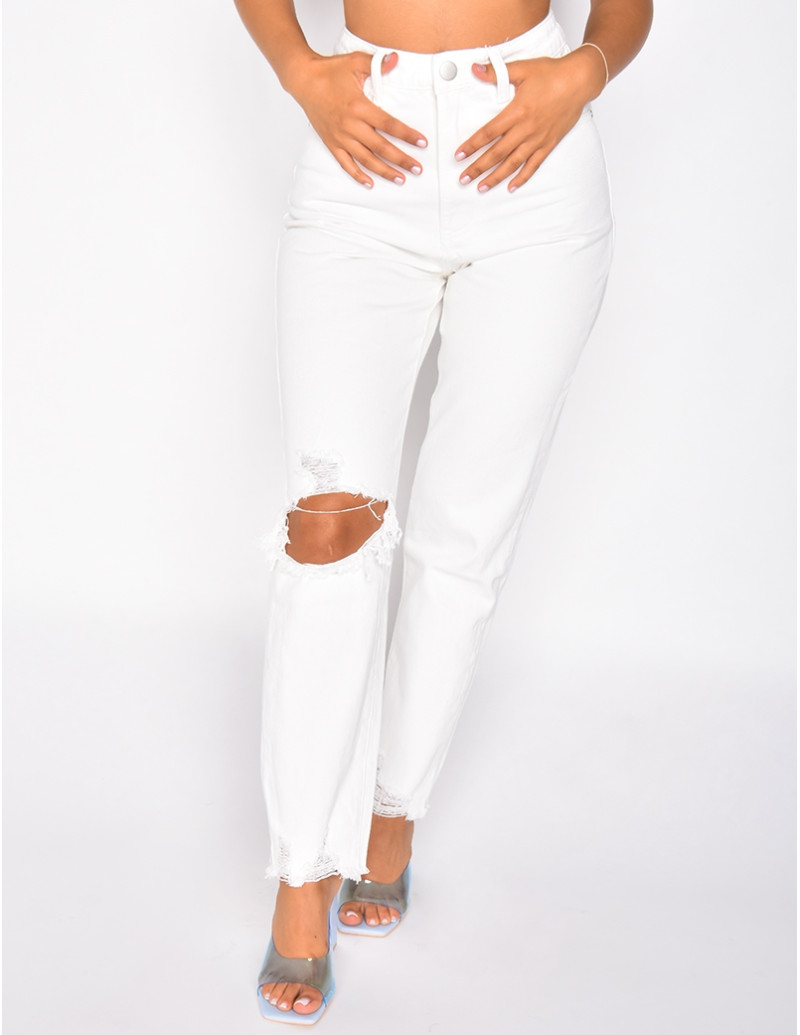 Jeans mom blanc effet destroy au genou