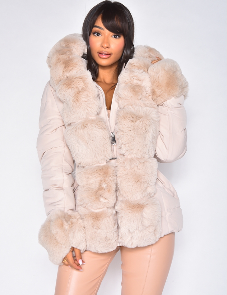 Puffer jacket with faux fur and belt