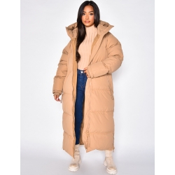 Doudoune longue à capuche avec zip sur les côtés Doudoune longue à capuche avec zip sur les côtés