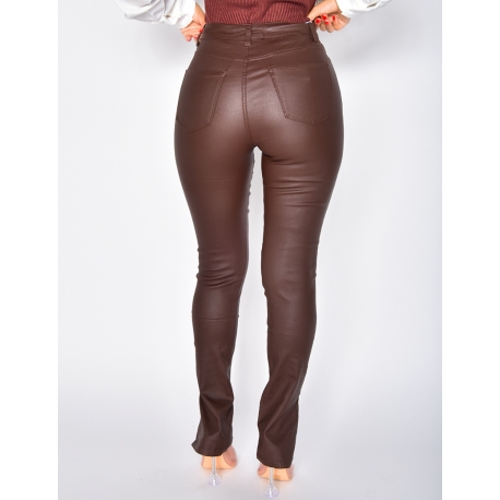 Jeans slim huilé taille haute à fente Jeans slim huilé taille haute à fente