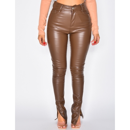 Pantalon en simili à fente Pantalon en simili à fente