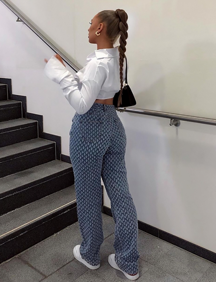 Jeans coupe droite effet déchiré