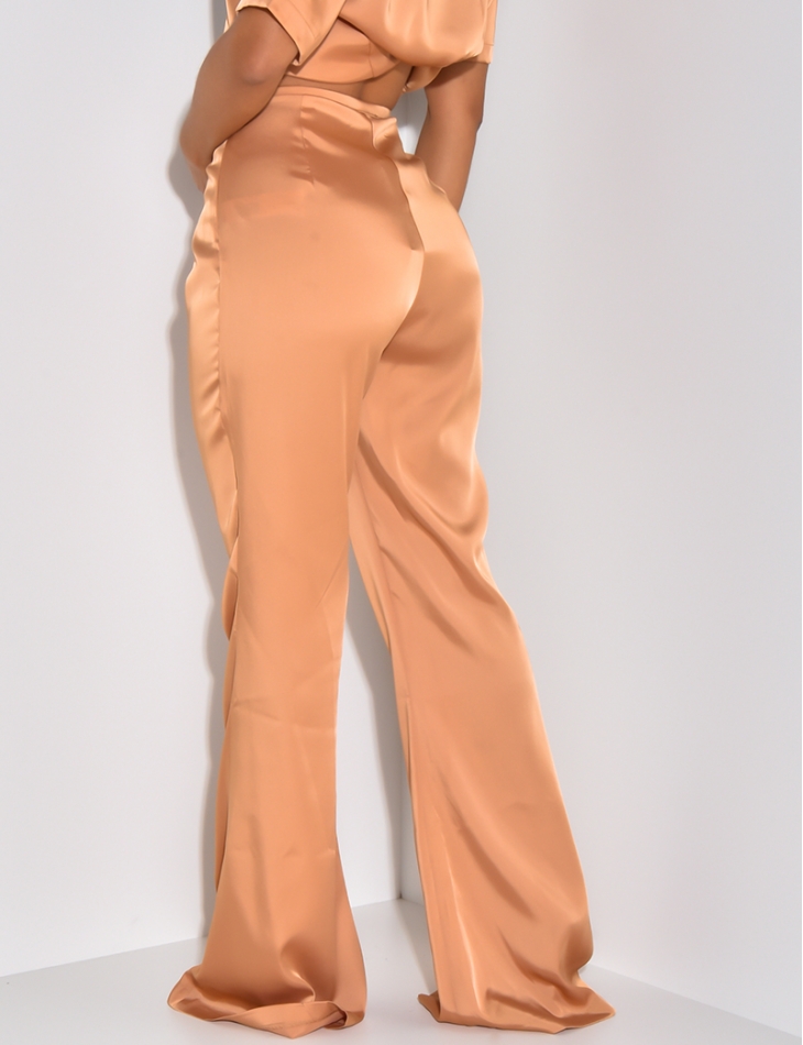 Pantalon en satin pattes d'eph Pantalon en satin pattes d'eph