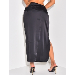 Jupe longue en satin à fente