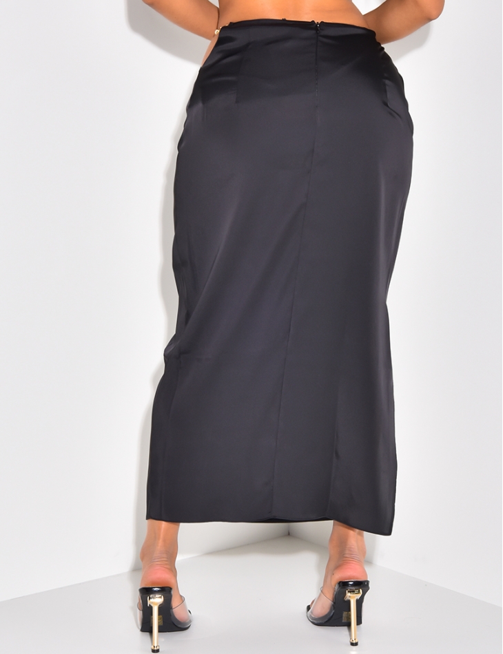 Jupe longue en satin à fente