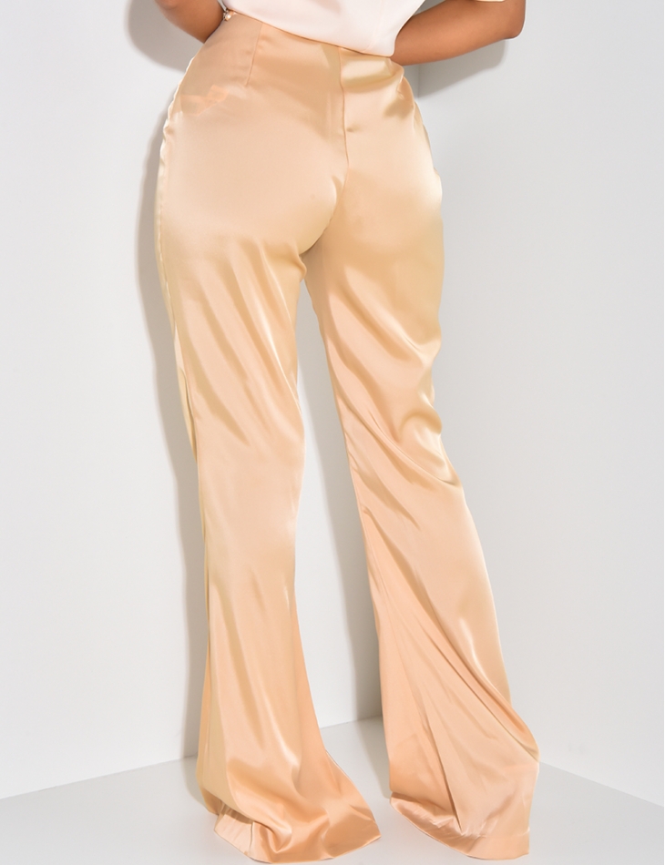 Pantalon en satin fluide taille haute patte d'eph Pantalon en satin fluide taille haute patte d'eph