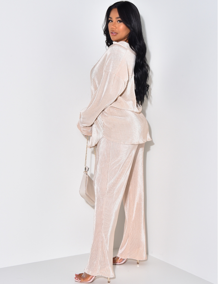 Ensemble pantalon et chemise plissée