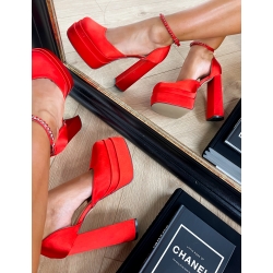 Sandales satinées à talon plateforme avec lanière à strass Sandales satinées à talon plateforme avec lanière à strass