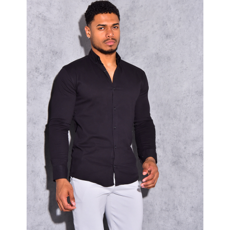 Chemise légére avec bouton sur le col Chemise légére avec bouton sur le col