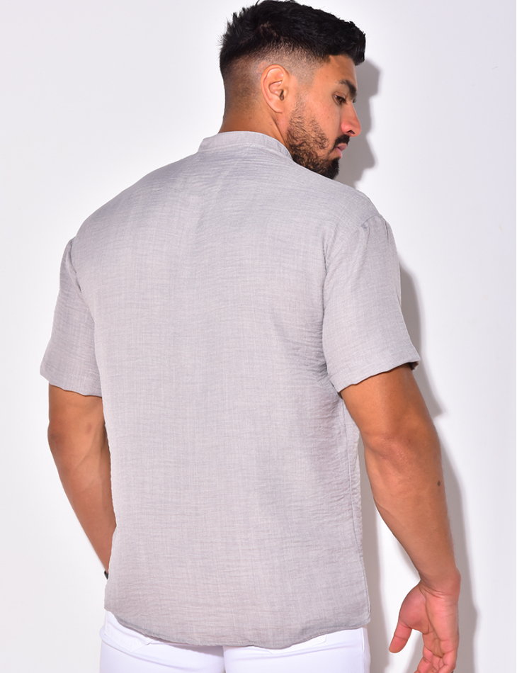Chemise fine manche courtes à petit col