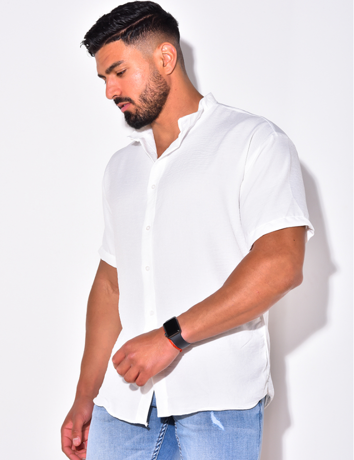 Chemise fine manche courtes à petit col Chemise fine manche courtes à petit col