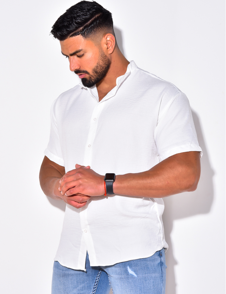 Chemise fine manche courtes à petit col Chemise fine manche courtes à petit col