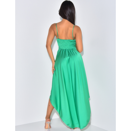Robe asymétrique en satin à fine bretelle Robe asymétrique en satin à fine bretelle