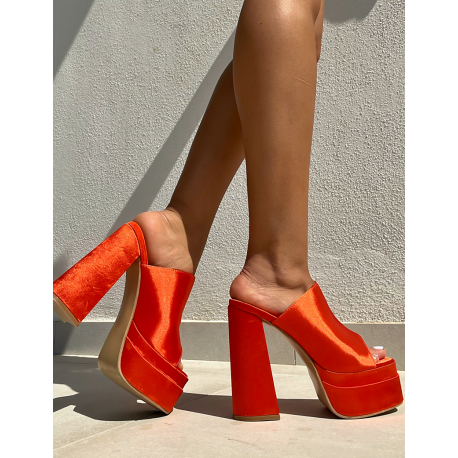 Mules compensée en satin Mules compensée en satin