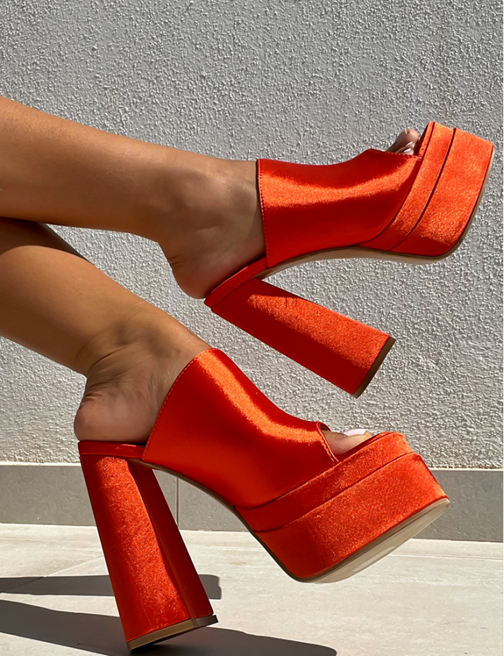 Mules compensée en satin Mules compensée en satin