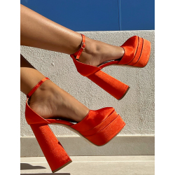 Mules compensée en satin avec attache Mules compensée en satin avec attache