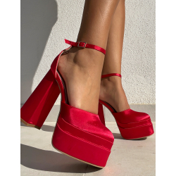 Mules compensée en satin avec attache Mules compensée en satin avec attache