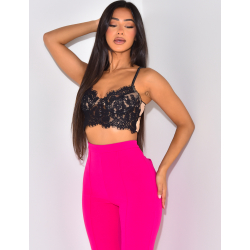 Crop-top en dentelle avec boutons
