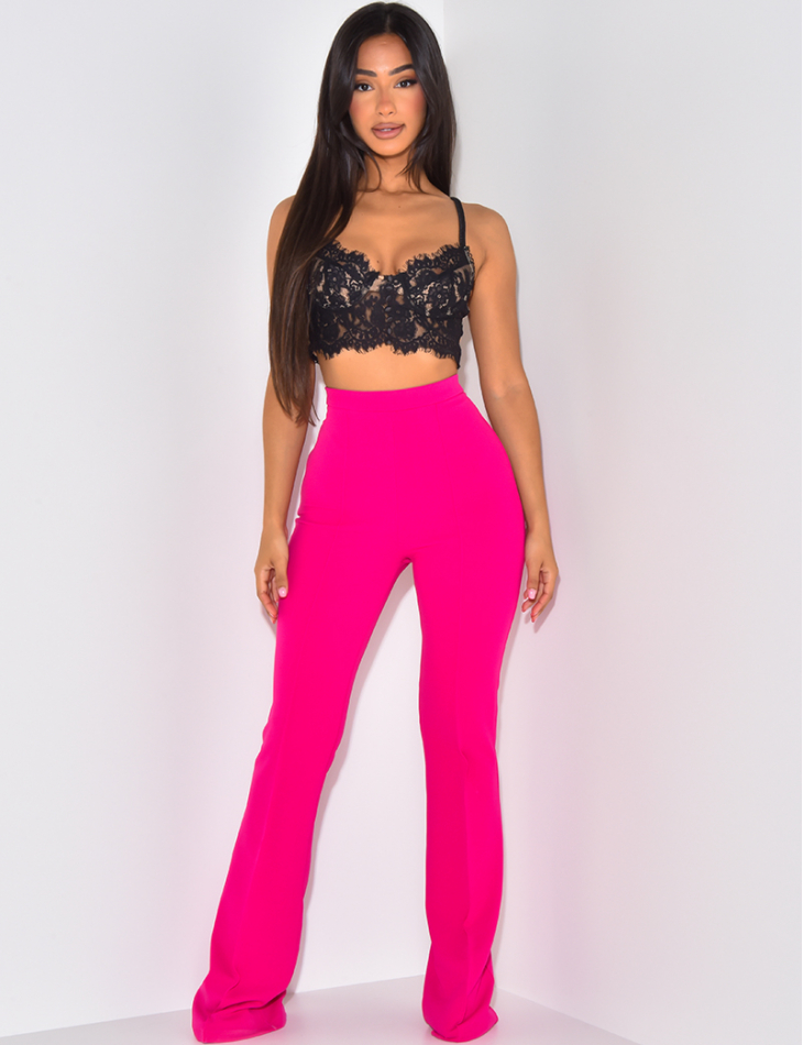 Crop-top en dentelle avec boutons