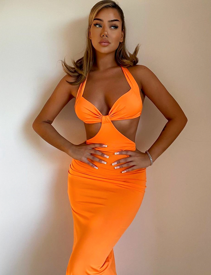 Robe longue ajourée à nouer Robe longue ajourée à nouer