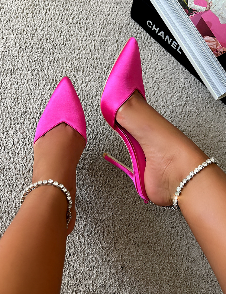 Satin Pumps mit Strass Riemchen