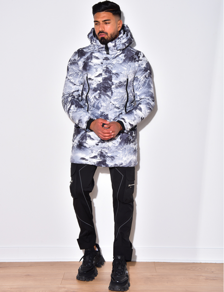 Down jacket with pattern