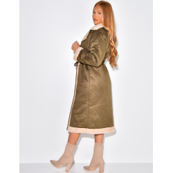 Veste ceinturé en suédine avec col effet peau de mouton Veste ceinturé en suédine avec col effet peau de mouton