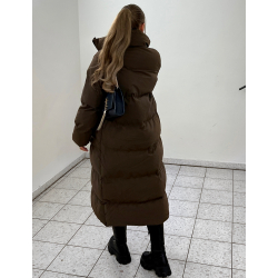 Doudoune longue matelassée à grand col Doudoune longue matelassée à grand col