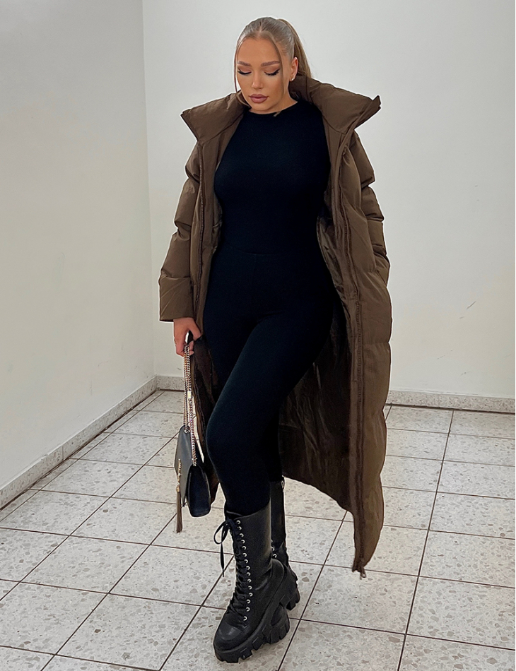 Doudoune longue matelassée à grand col Doudoune longue matelassée à grand col