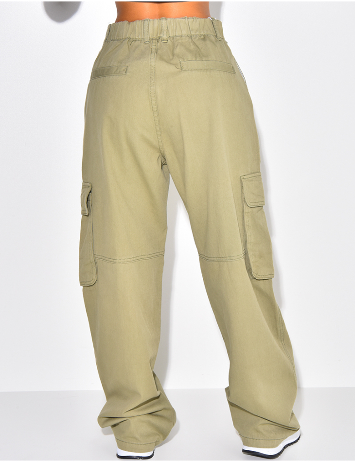 Jeans taille haute coupe droite à poches Jeans taille haute coupe droite à poches