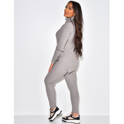 Ensemble pantalon et pull col roulé côtelé