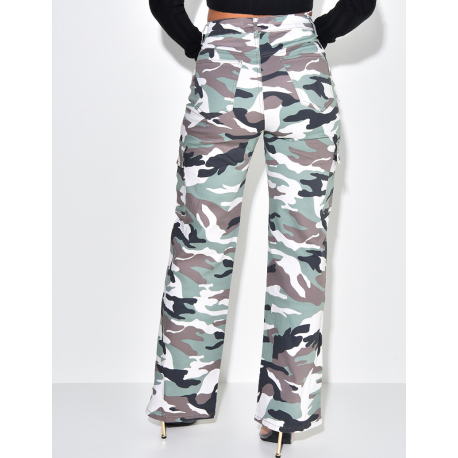 Pantalon cargo à motif camouflage Pantalon cargo à motif camouflage