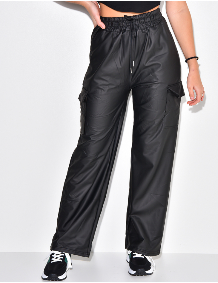 Pantalon cargo en simili
