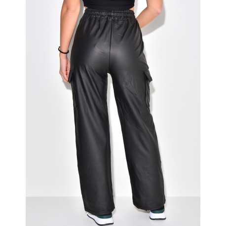 Pantalon cargo en simili