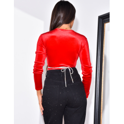 Cache coeur en velours à attaches scintillantes Cache coeur en velours à attaches scintillantes