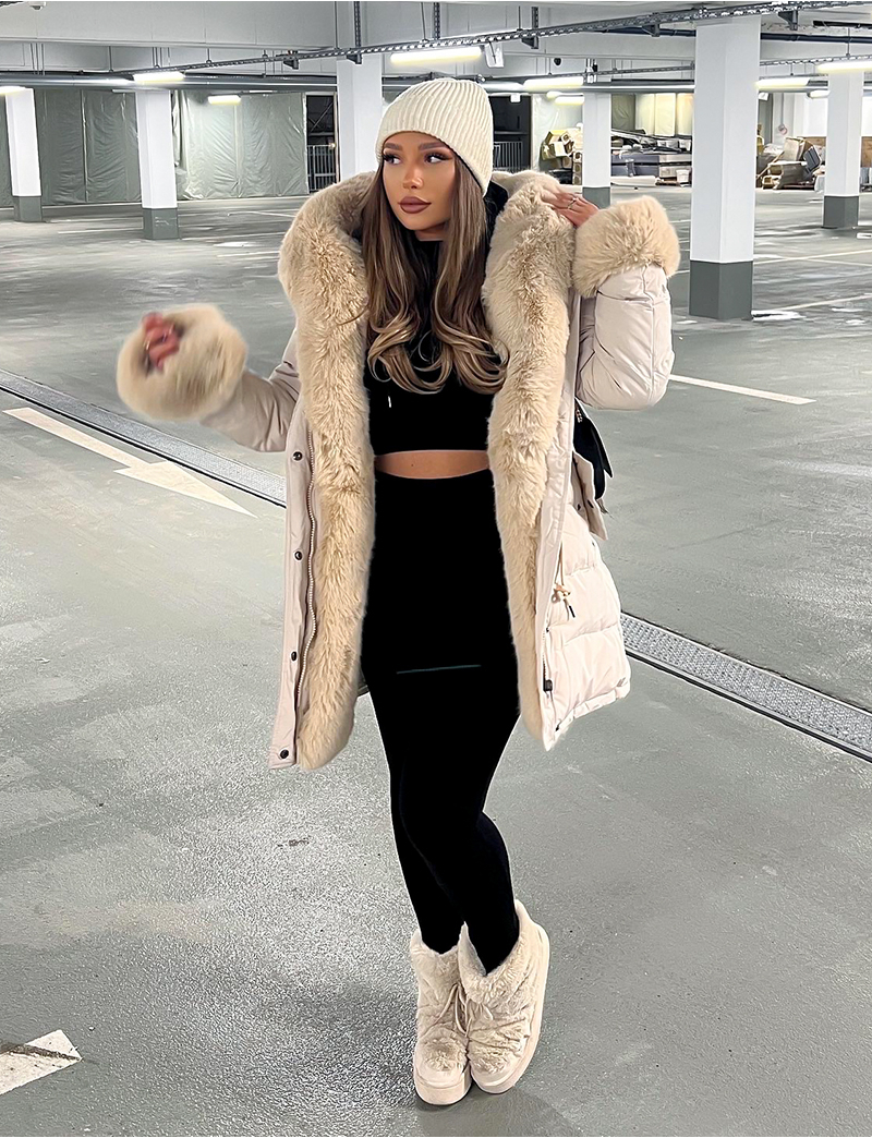 Doudoune mi-longue matelassée à fausse fourrure épaisse