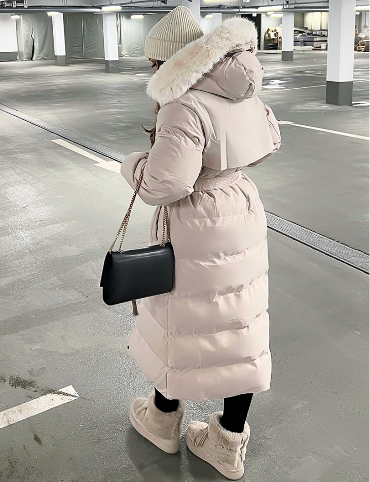 Doudoune longue matelassée à ceinture Doudoune longue matelassée à ceinture