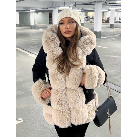 Veste à fourrure avec ceinture