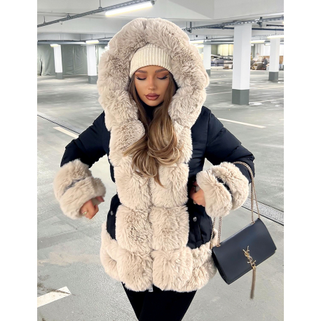 Veste à fourrure avec ceinture