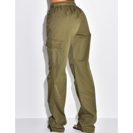 Pantalon parachute à poches cargo Pantalon parachute à poches cargo