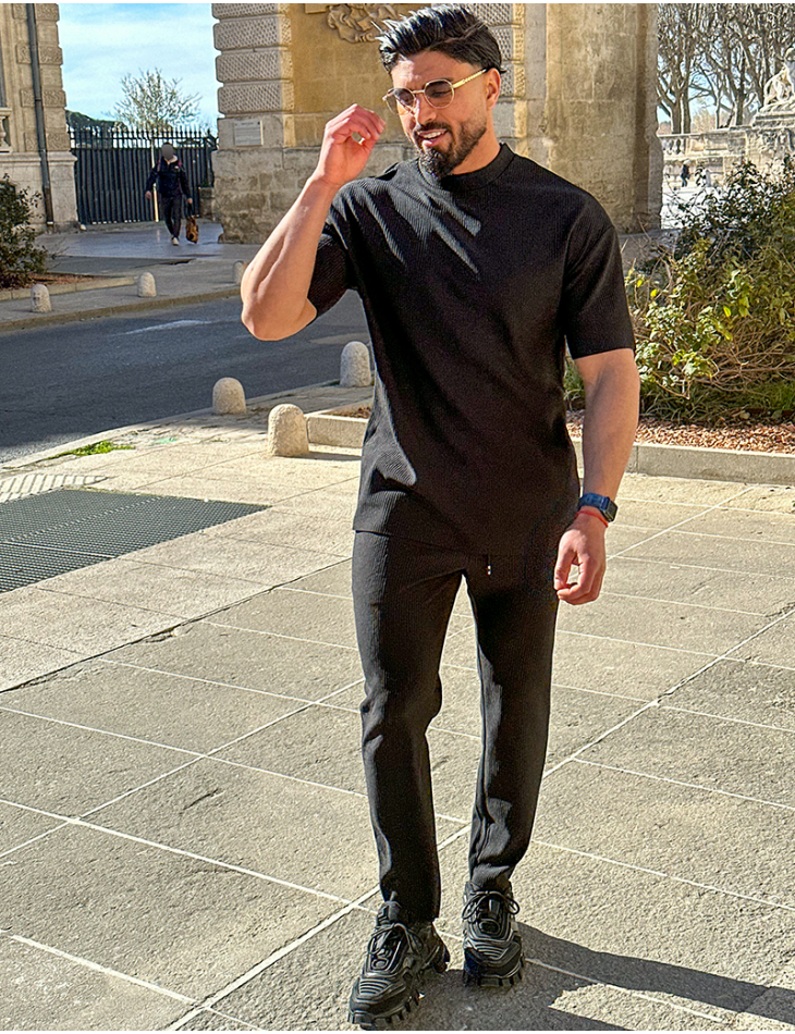 Ensemble t-shirt oversize & pantalon côtelé