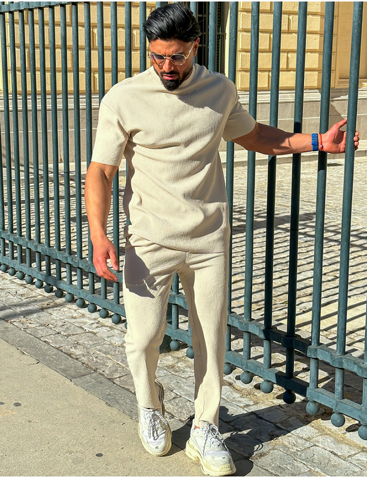 Ensemble pantalon et pull à col rond texturé