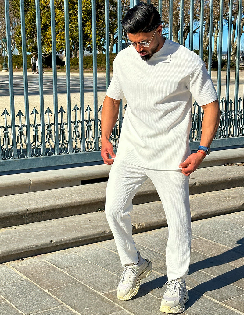 Ensemble t-shirt oversize & pantalon côtelé