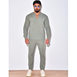 Ensemble pantalon et t-shirt à manches longues Ensemble pantalon et t-shirt à manches longues