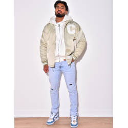 Veste fine avec la lettre C Veste fine avec la lettre C
